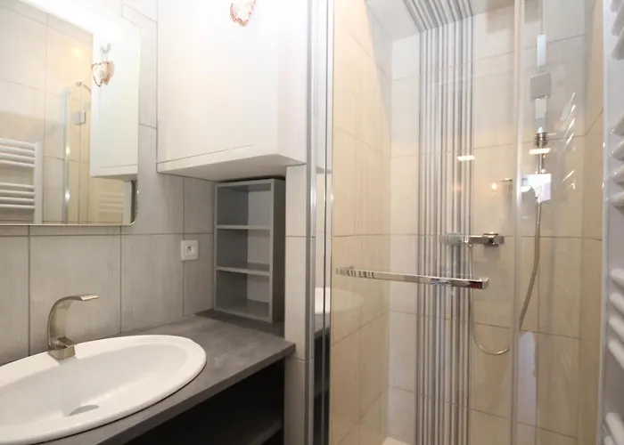 Au Dore, Idéal Pour 2 Personnes - Fr-1-608-103 * Mont-Dore